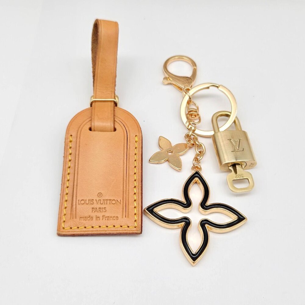 Authentic Louis Vuitton Luggage Nametag and Gold Padlock with Unbranded Keycharm - Picture 3 of 8